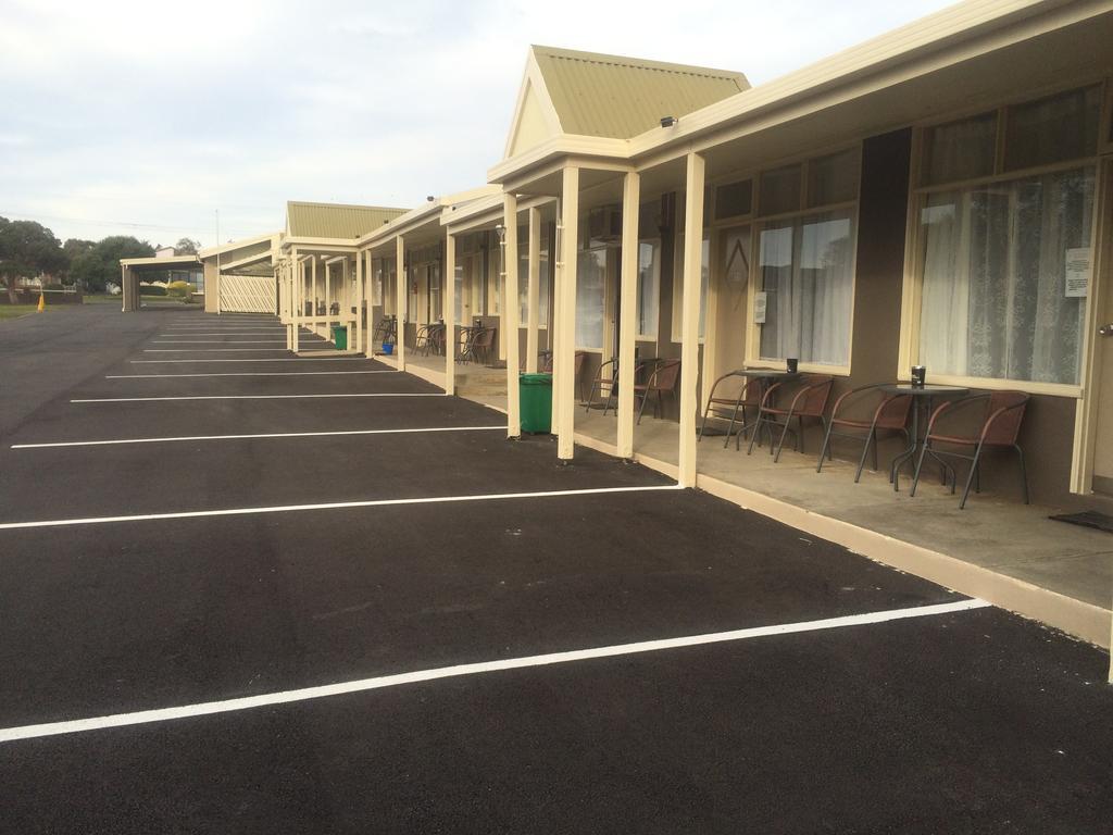 Pelicans Motel San Remo Exterior photo